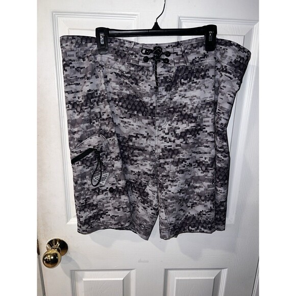 Columbia PFG Offshore II Mens Sz 40 Grey camo Board Shorts Fishing Swim UPF 50 - Picture 9 of 9